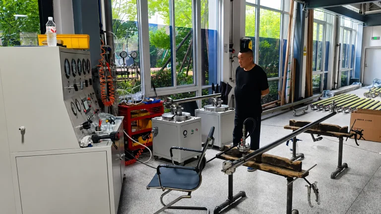 Highlight Carries Out Magnetic Flap Level Gauge Test Equipment Training in Ningbo