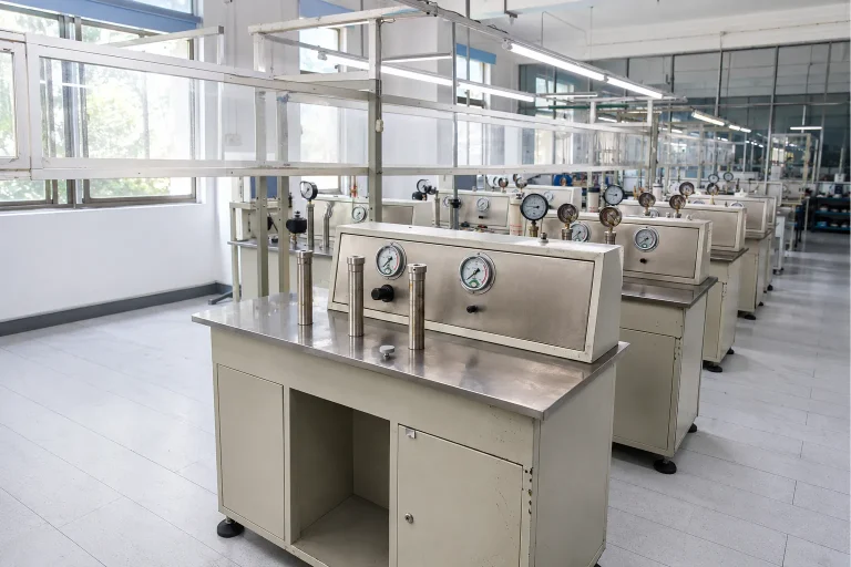 Qin Chuan Bao Yi Visits Jinan Highlight for Technical Exchange on Liquid Test Pressure Gauge Calibration and Fatigue Testing Equipment